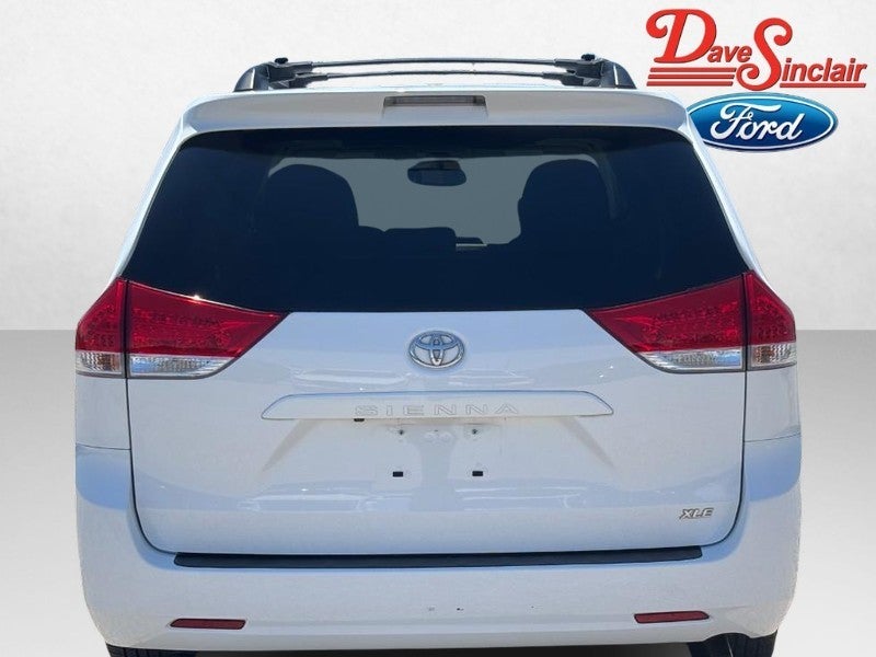 2014 Toyota Sienna 5dr 8-Pass Van V6 XLE FWD (Natl)
