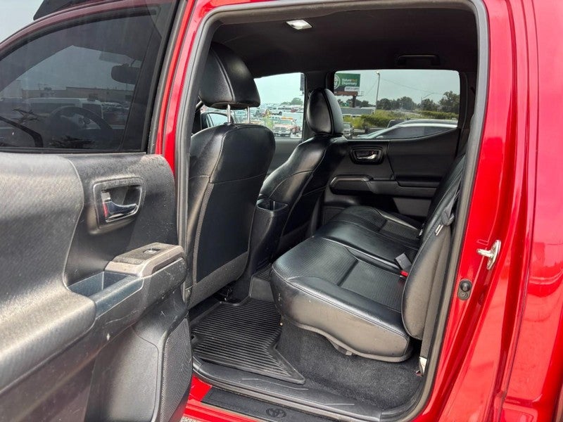 2017 Toyota Tacoma TRD Pro Double Cab 5' Bed V6 4x4 MT (Natl)