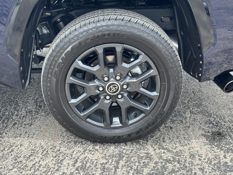 2023 Toyota Tundra 4WD Platinum CrewMax 5.5' Bed (Natl)