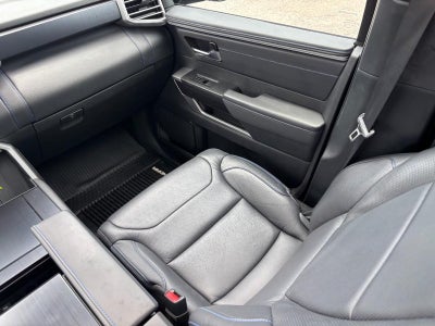 2023 Toyota Tundra 4WD Platinum CrewMax 5.5' Bed (Natl)