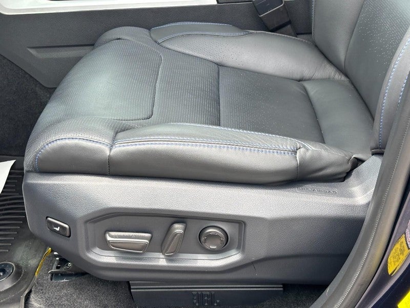 2023 Toyota Tundra 4WD Platinum CrewMax 5.5' Bed (Natl)