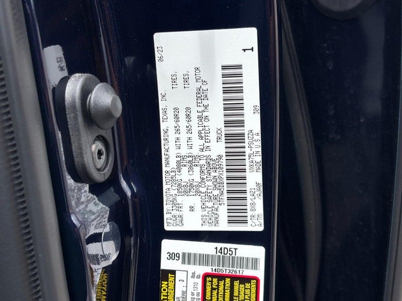 2023 Toyota Tundra 4WD Platinum CrewMax 5.5' Bed (Natl)
