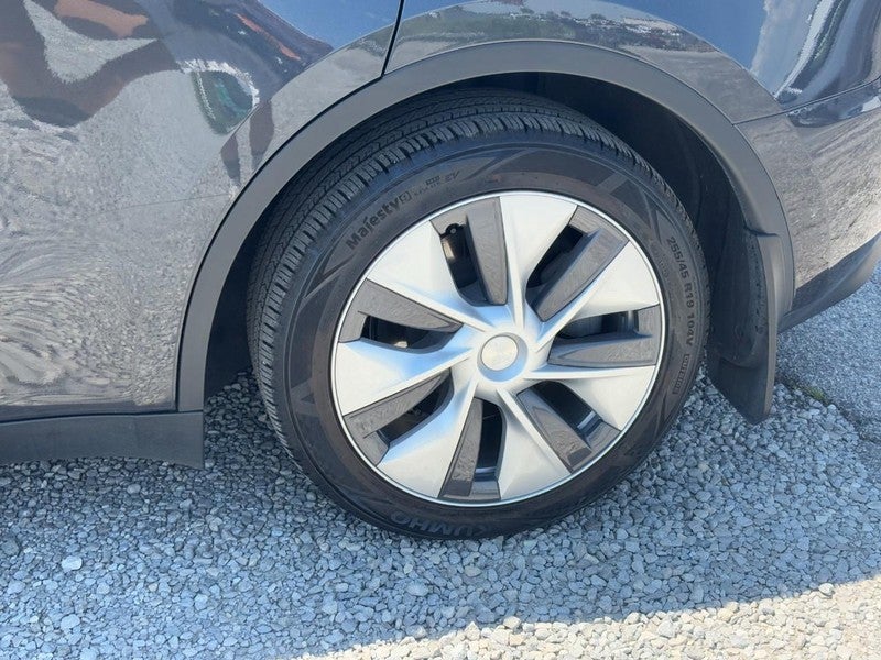 2024 Tesla Model Y Long Range AWD