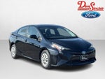 2017 Toyota Prius Two (Natl)