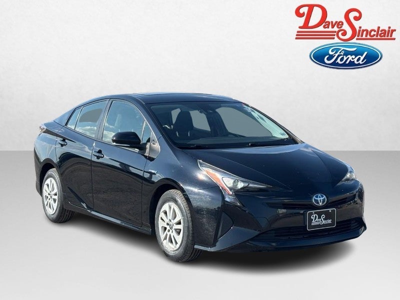 2017 Toyota Prius Two (Natl)