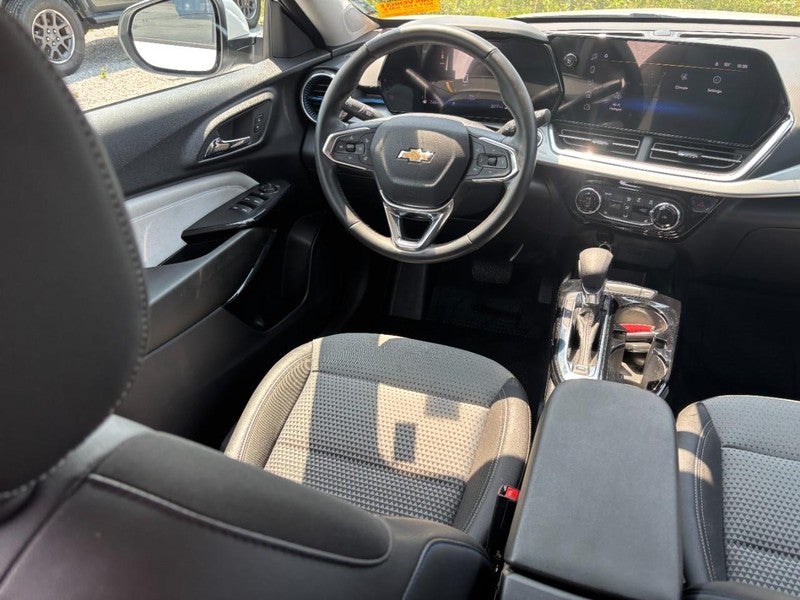 2025 Chevrolet Trax FWD 4dr LT