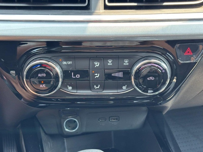2025 Chevrolet Trax FWD 4dr LT