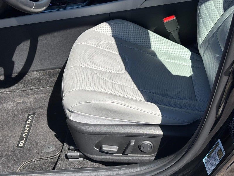2024 Hyundai Elantra Hybrid Limited DCT