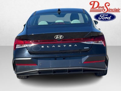 2024 Hyundai Elantra Hybrid Limited DCT