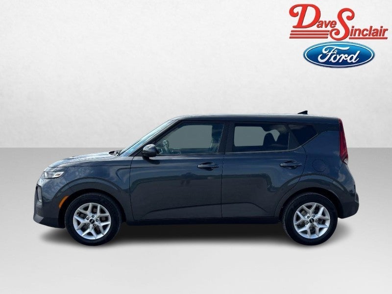 2022 Kia Soul LX IVT