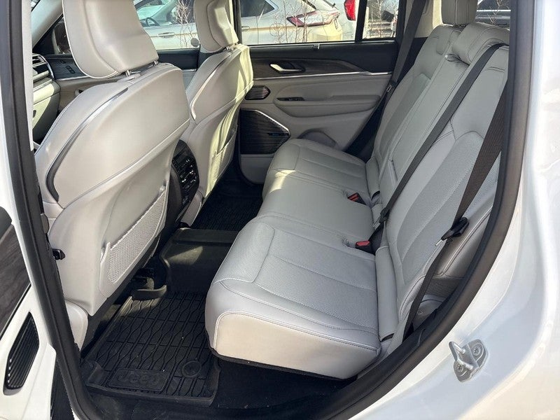 2023 Jeep Grand Cherokee Overland 4x4