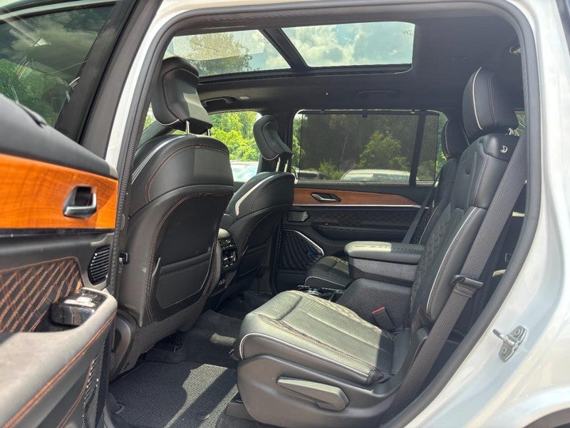 2022 Jeep Grand Cherokee L Summit Reserve 4x4