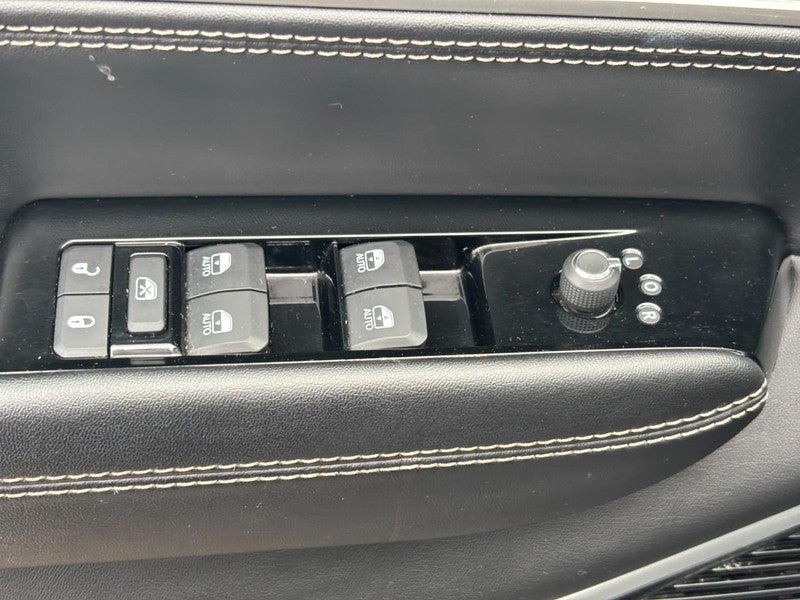 2023 Jeep Wagoneer L Series III 4x4