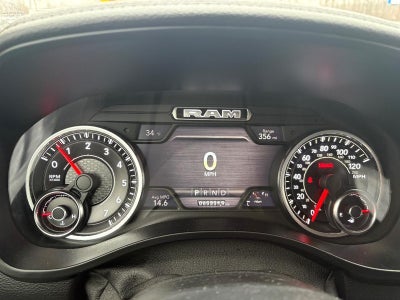 2019 RAM 1500 4WD Laramie Crew Cab