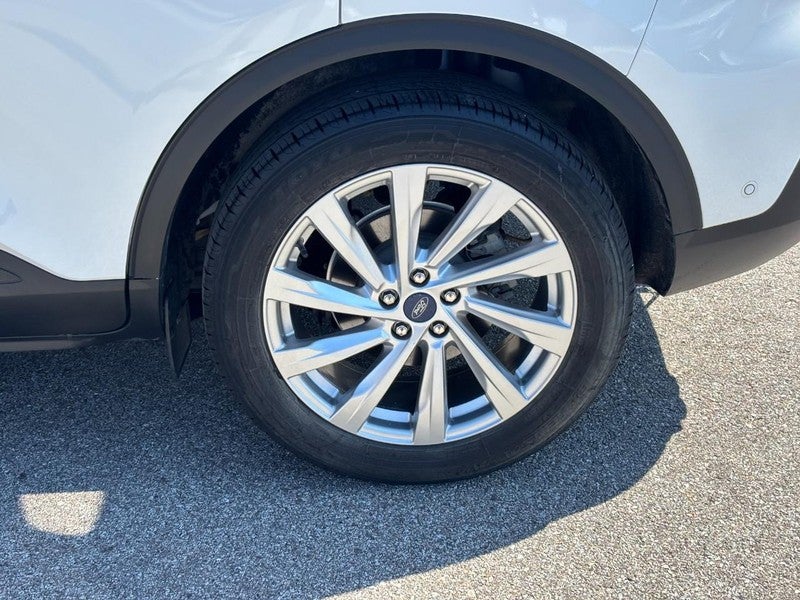 2022 Ford Escape Titanium AWD