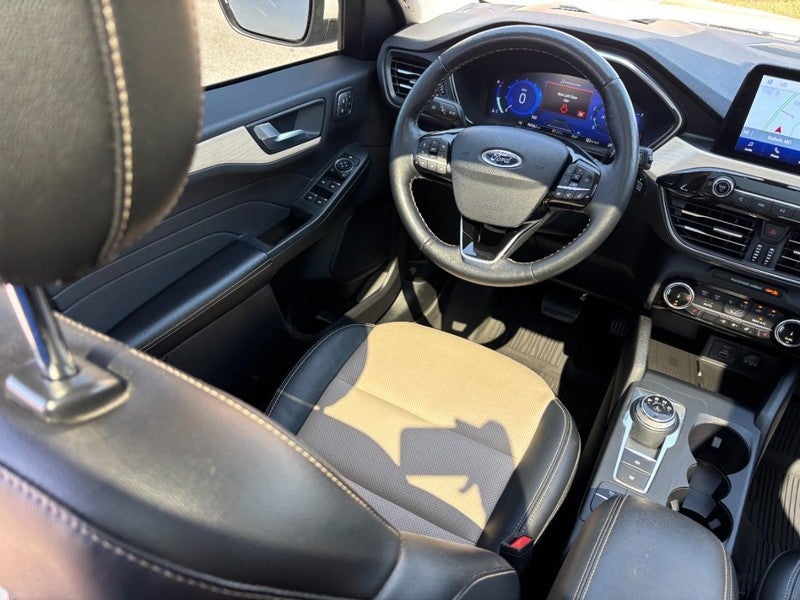2022 Ford Escape Titanium AWD