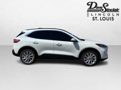 2022 Ford Escape Titanium AWD