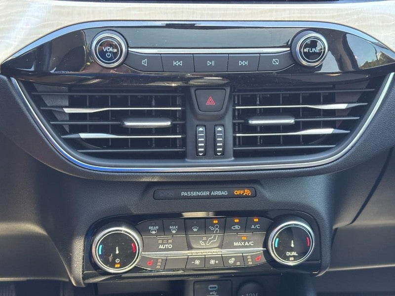 2022 Ford Escape Titanium AWD