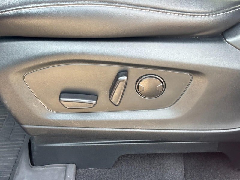 2023 Ford Explorer XLT 4WD