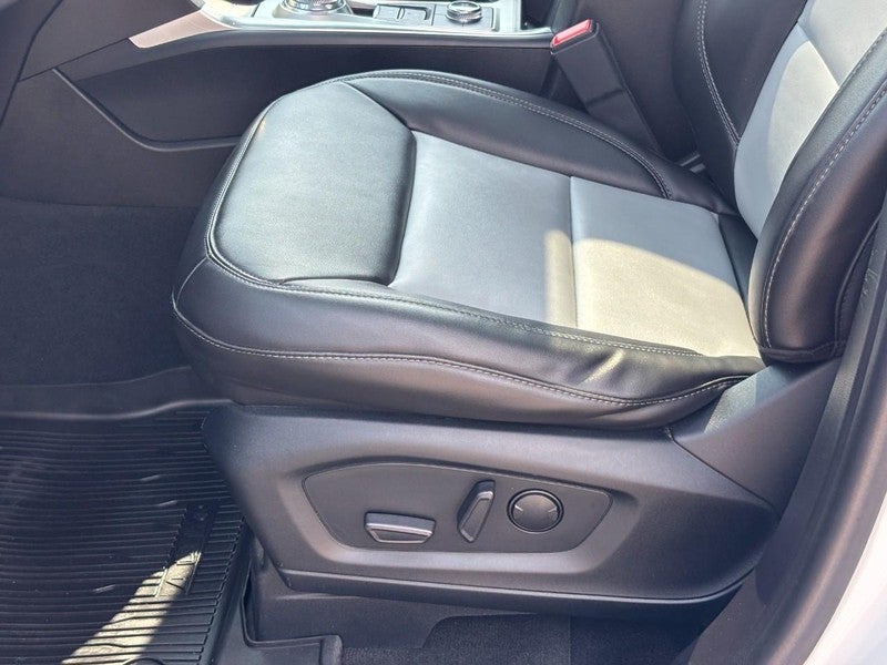 2022 Ford Explorer XLT 4WD