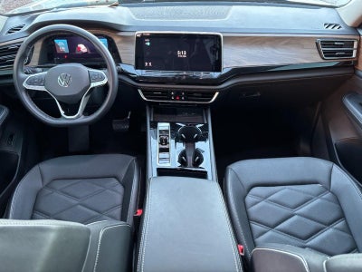 2025 Volkswagen Atlas 2.0T SE w/Technology 4MOTION