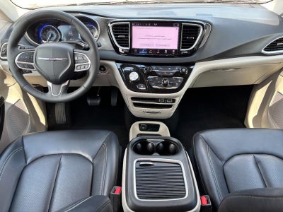 2024 Chrysler Pacifica Touring L FWD