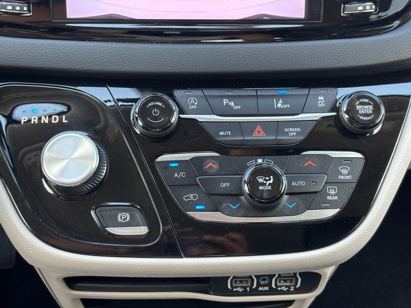 2024 Chrysler Pacifica Touring L FWD