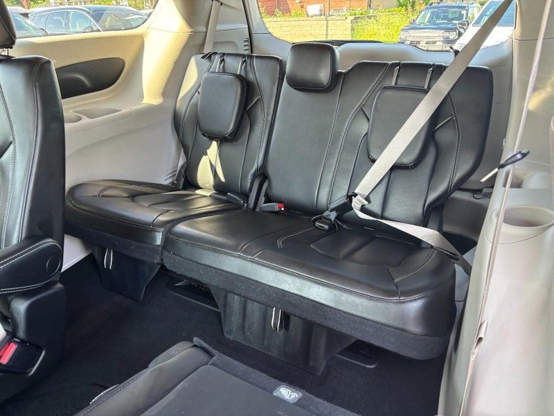 2023 Chrysler Pacifica Touring L FWD