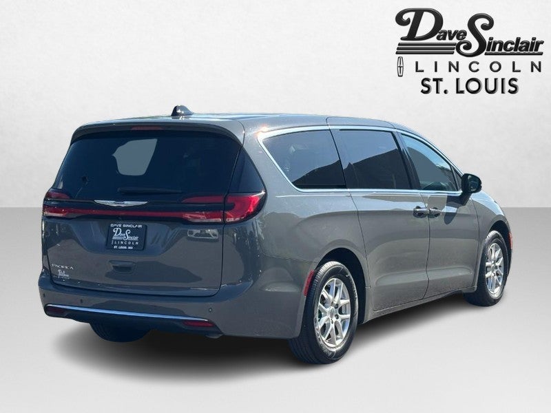 2023 Chrysler Pacifica Touring L FWD