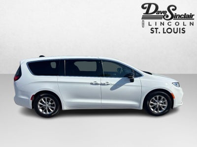 2026 Chrysler Pacifica Limited FWD