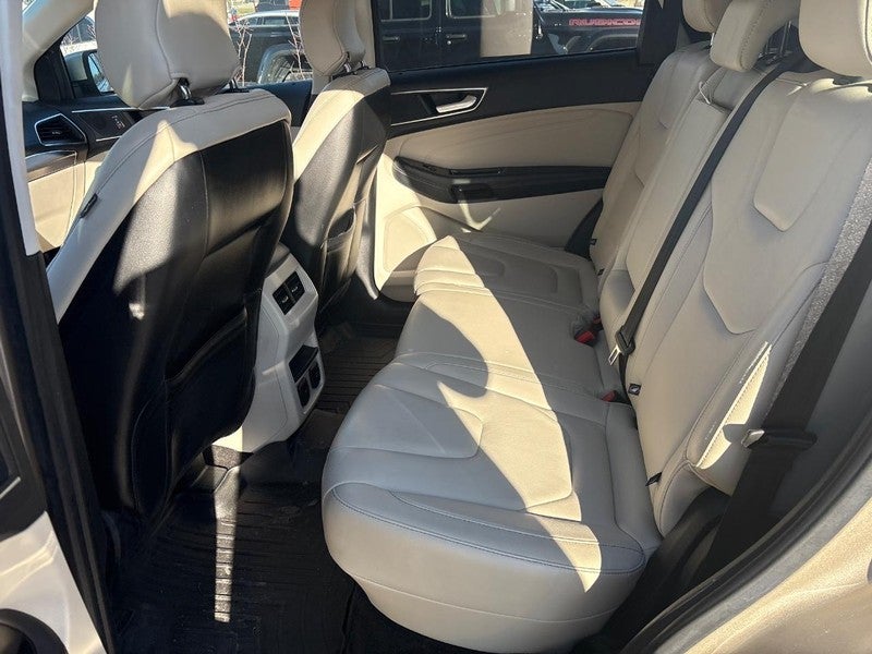 2017 Ford Edge Titanium FWD