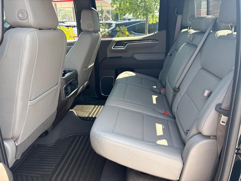 2025 Chevrolet Silverado 1500 4WD Crew Cab 147" LTZ