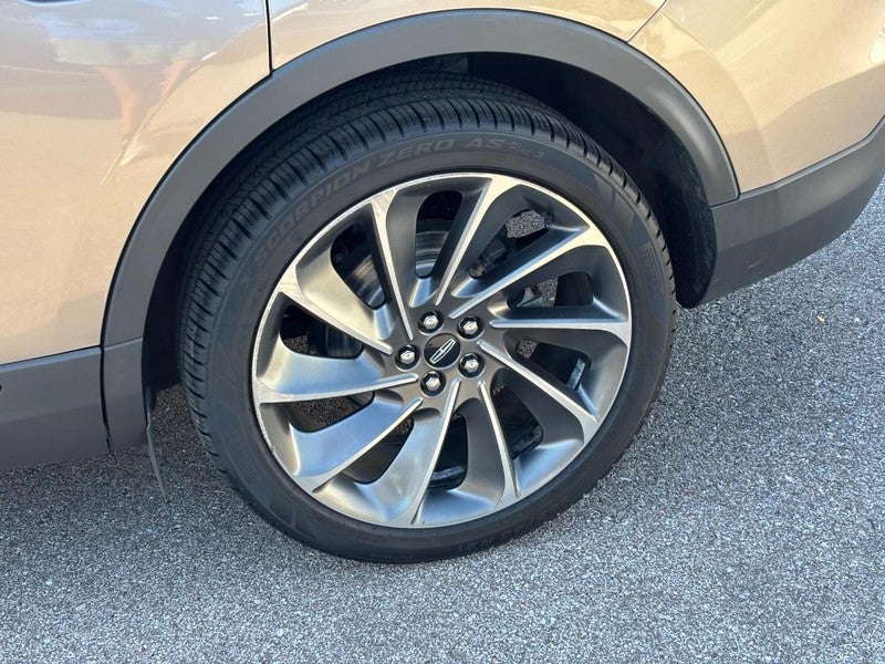 2019 Lincoln Nautilus Reserve FWD