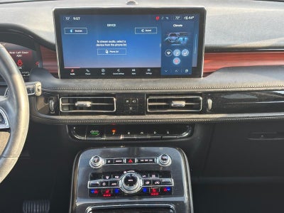 2022 Lincoln Nautilus Reserve AWD