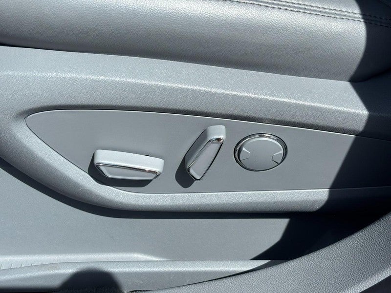 2022 Lincoln Nautilus Reserve AWD