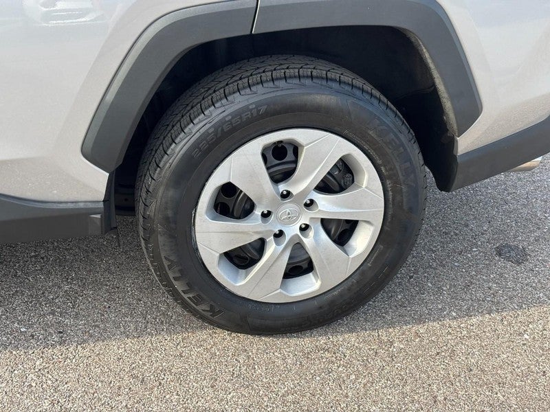 2025 Toyota RAV4 LE FWD (Natl)