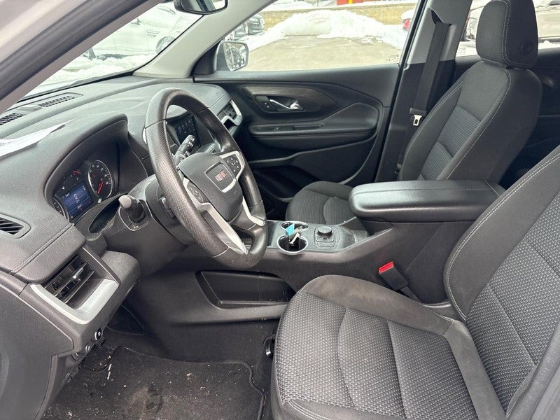 2023 GMC Terrain FWD 4dr SLE