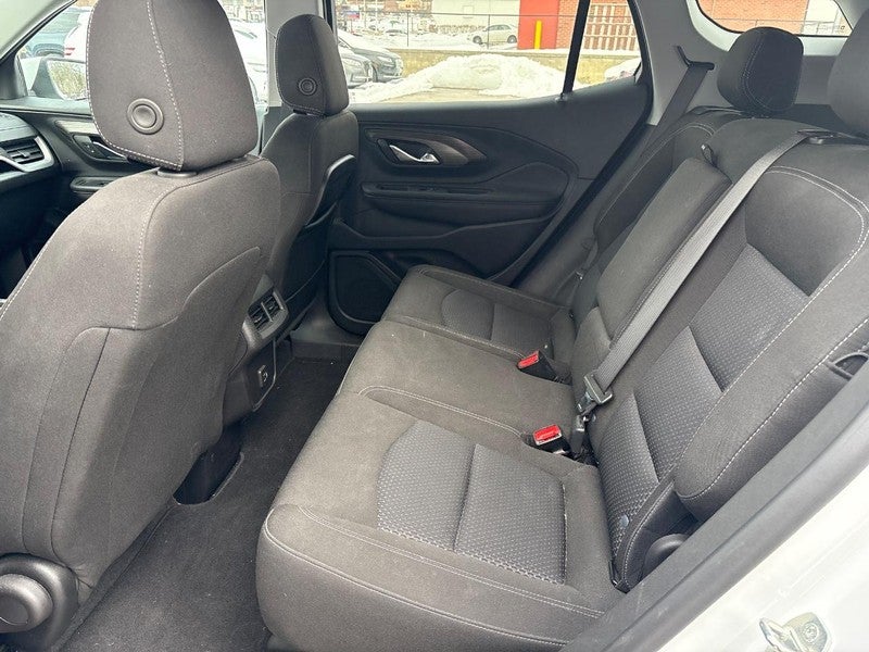 2023 GMC Terrain FWD 4dr SLE