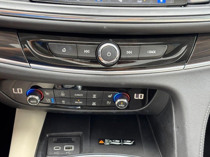 2022 Buick Enclave AWD 4dr Premium