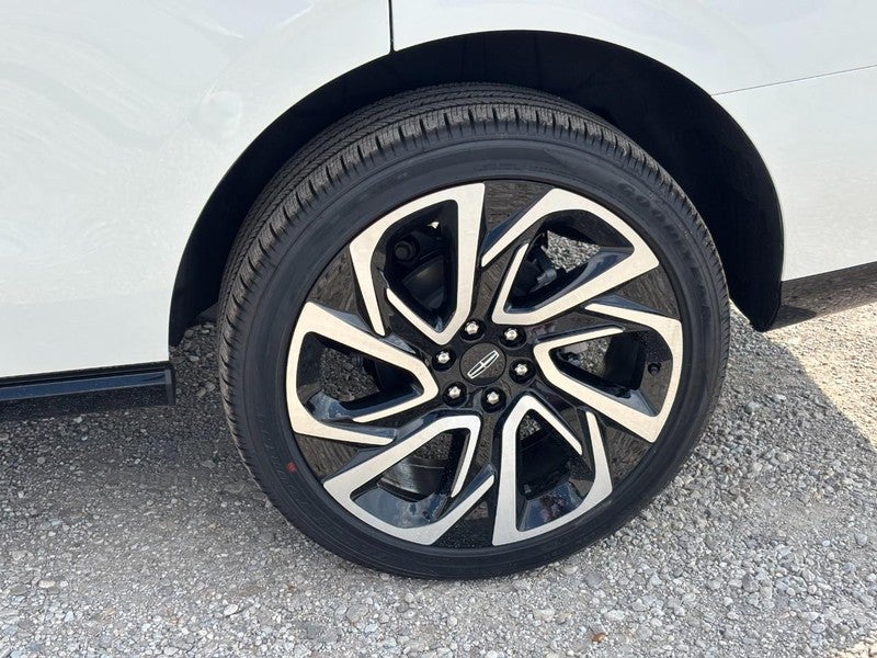 2027 Lincoln Navigator Reserve 4x4