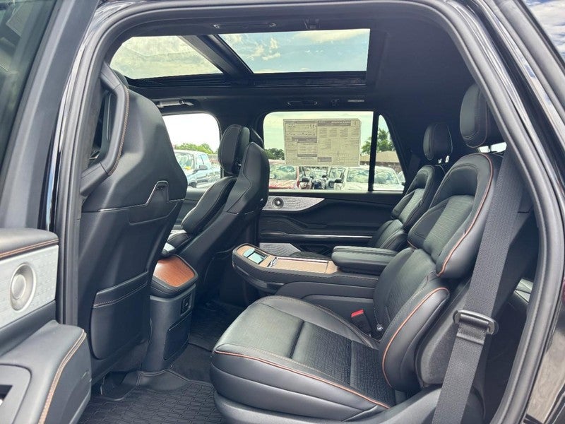 2026 Lincoln Navigator Black Label 4x4