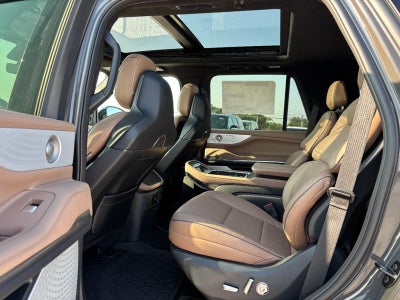 2027 Lincoln Navigator Black Label 4x4