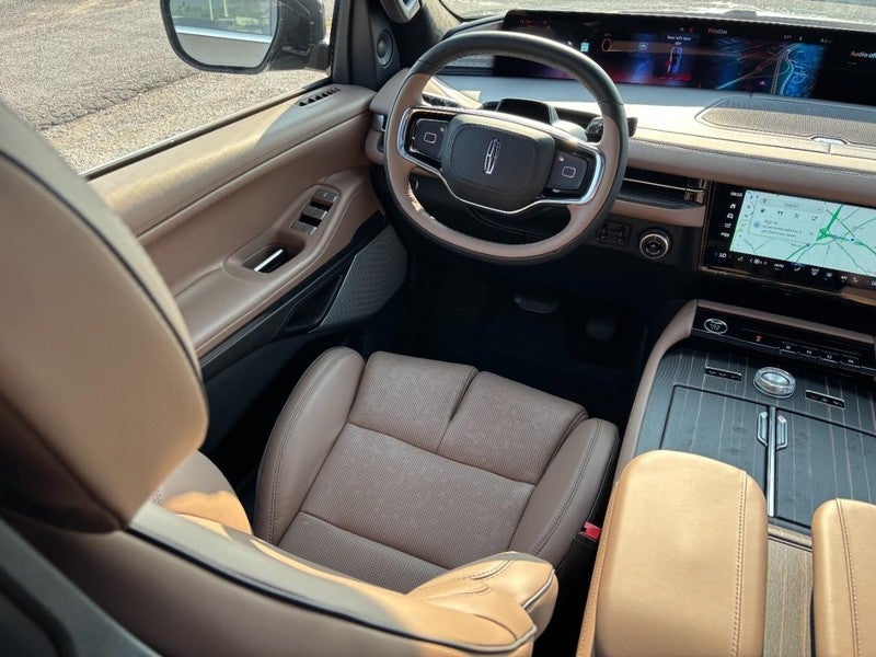 2027 Lincoln Navigator Black Label 4x4