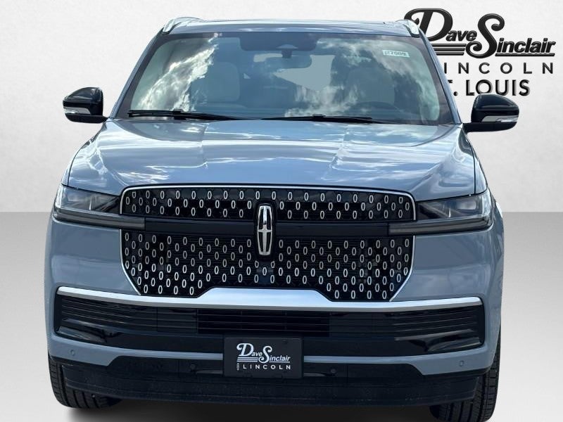 2027 Lincoln Navigator L Reserve 4x4