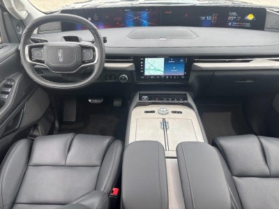 2027 Lincoln Navigator L Reserve 4x4