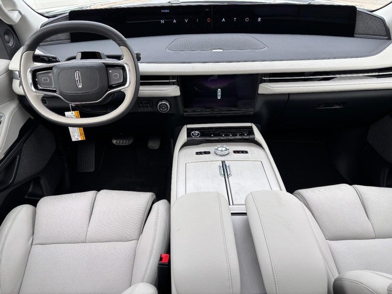 2026 Lincoln Navigator L Reserve 4x4