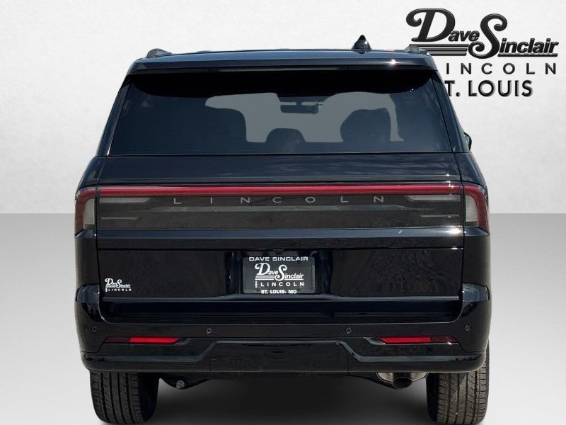 2027 Lincoln Navigator L Reserve 4x4