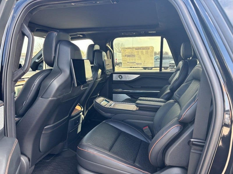 2025 Lincoln Navigator L Black Label 4x4