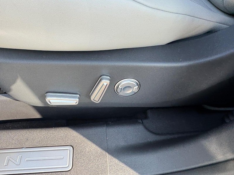 2026 Lincoln Nautilus Premiere AWD