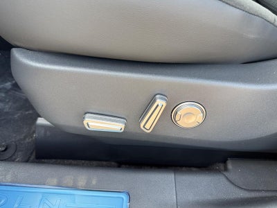 2025 Lincoln Nautilus Reserve AWD